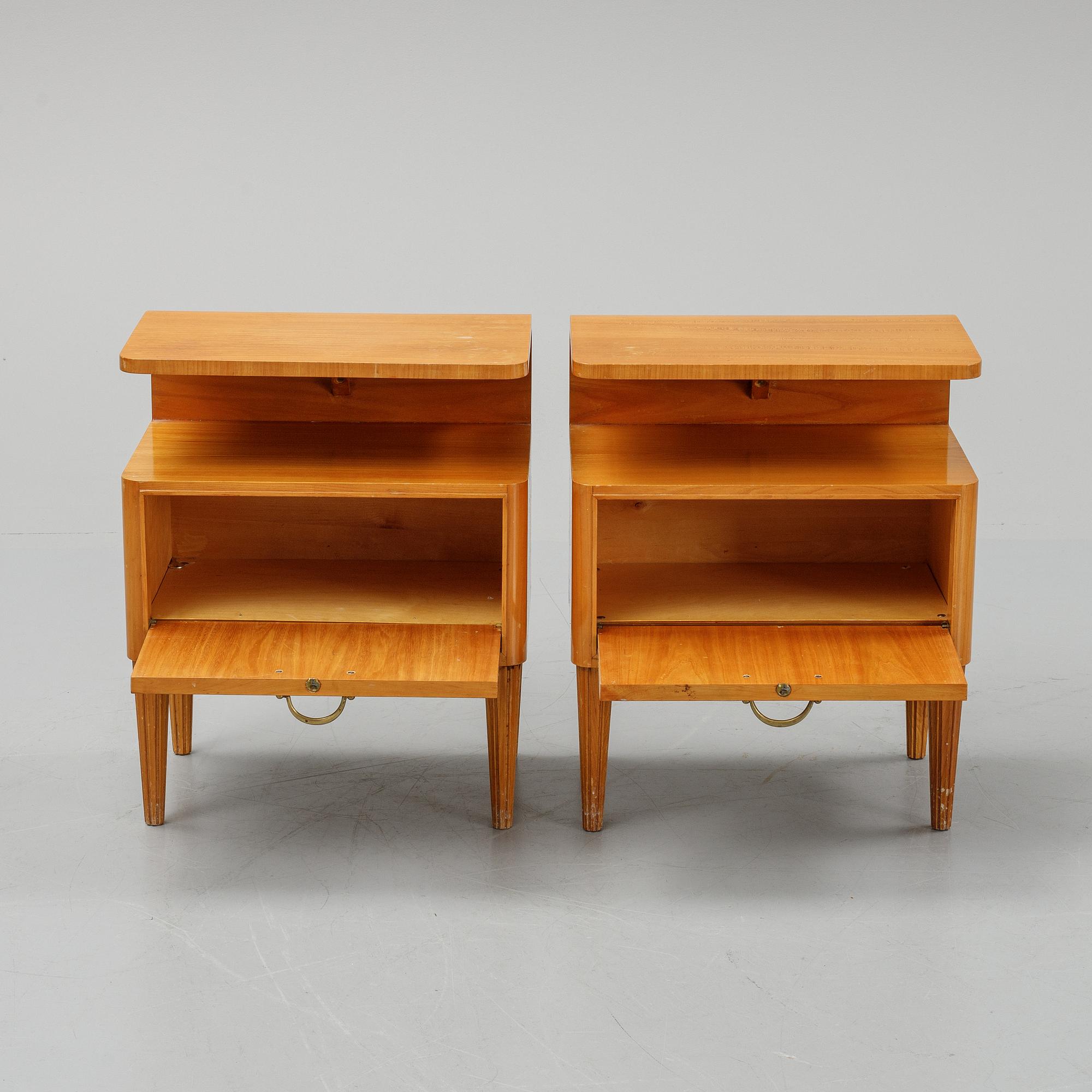 A pair of bedside tables, Swedish Modern, Bodafors, 1940's. Signed.