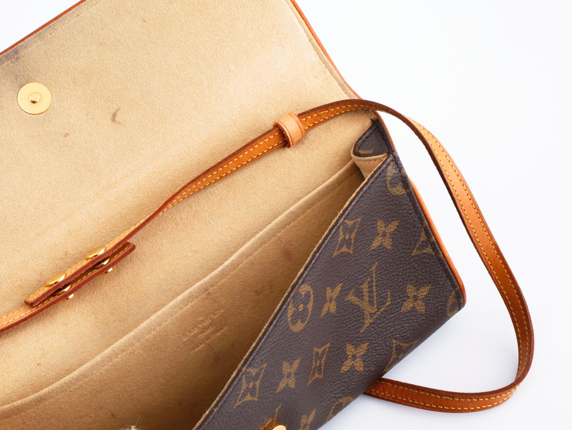 LOUIS VUITTON, kuvertväska.