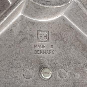 Bruno Mathsson, Piet Hein & Arne Jacobsen, soffbord, "Supercirkel", Fritz Hansen, Danmark, 1980.