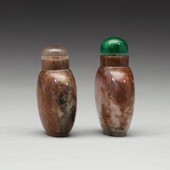 Two Chinese moss agathe snuff bottles, 20th Century.