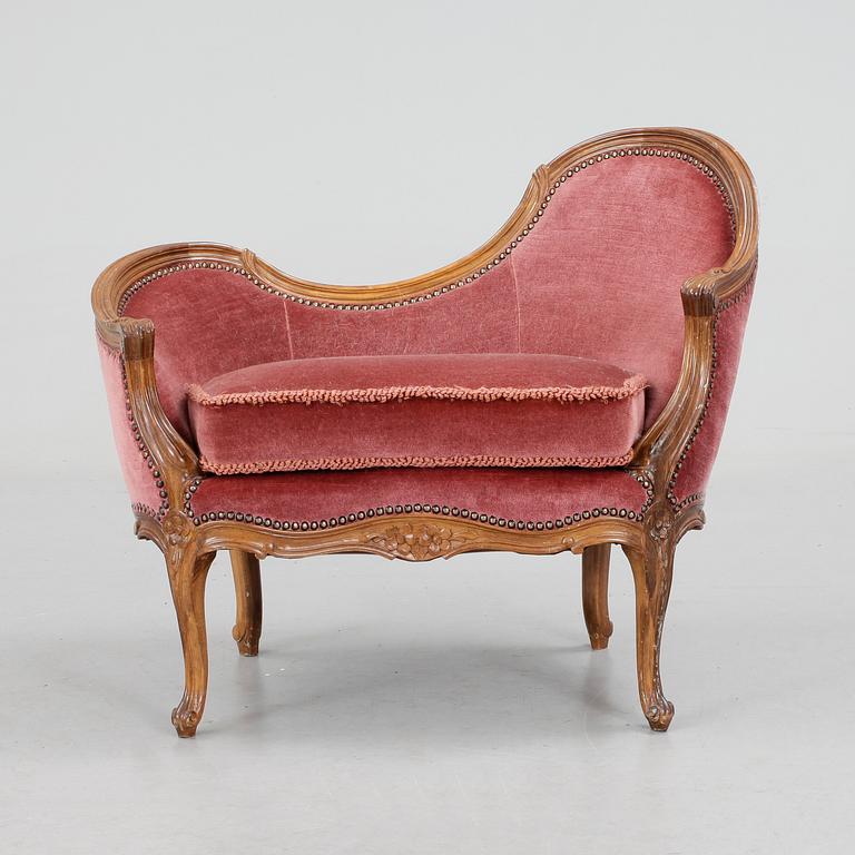 BARNKANAPÉ, Louis XV-stil, 1900-talets slut.