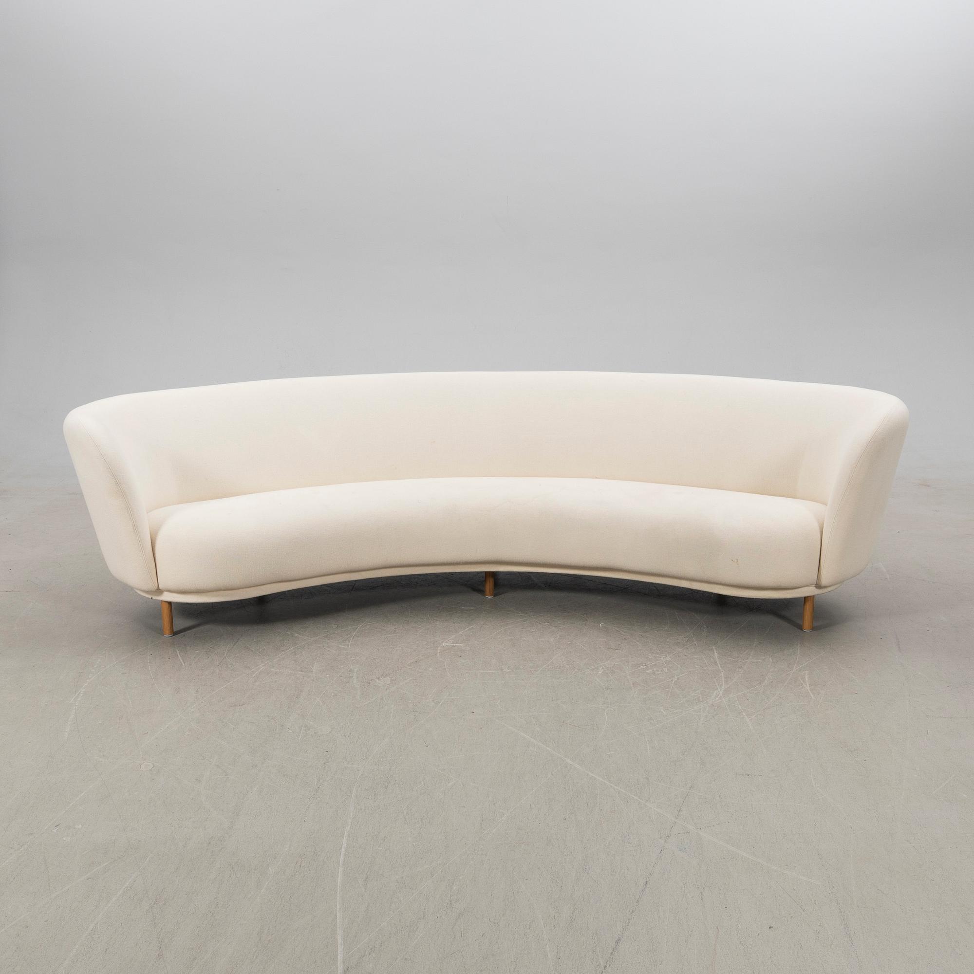 Chris Martin, soffa, Massproductions, "Dandy", samtida.