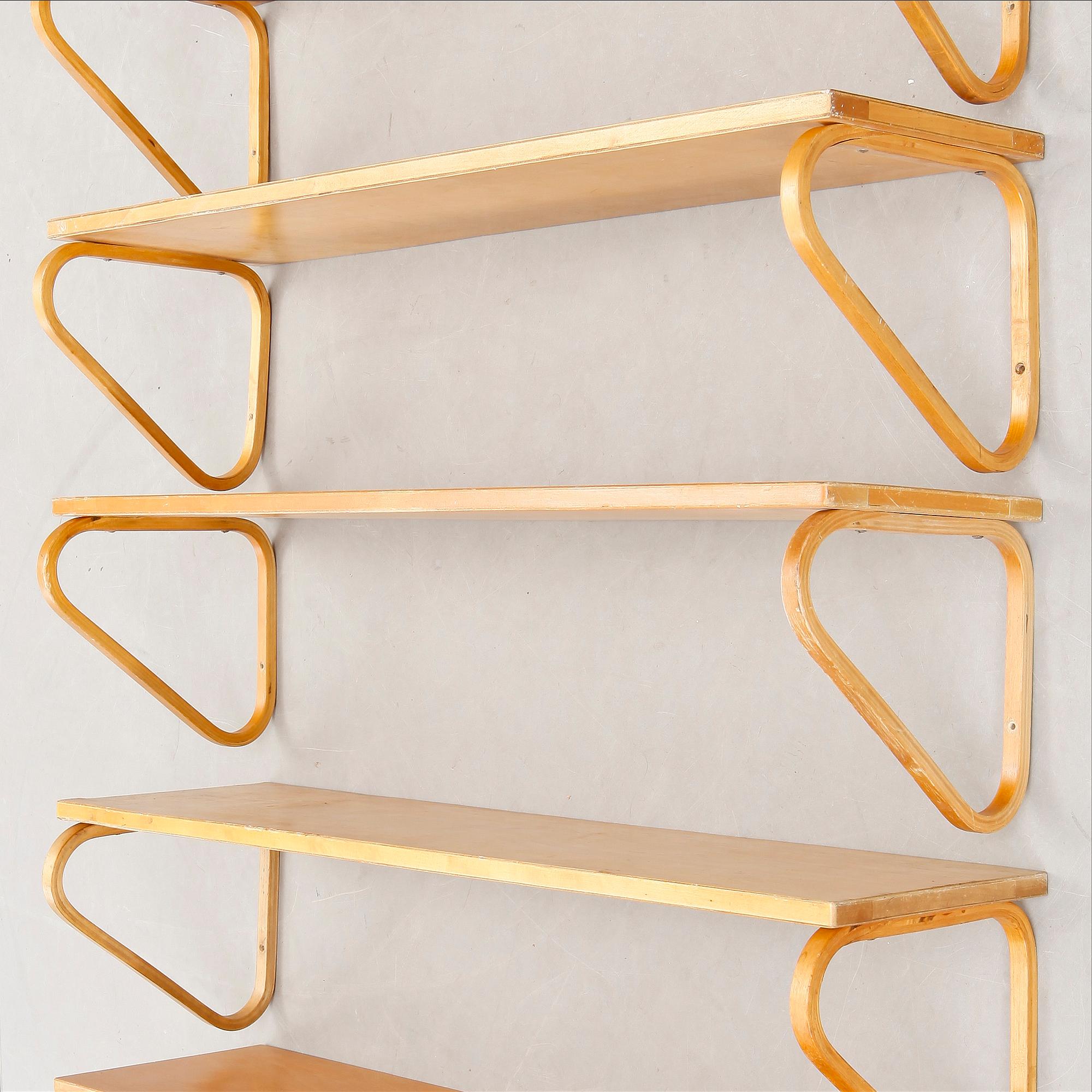 HYLLOR, 5 st,"112 B", Alvar Aalto. Modellen formgiven 1936.