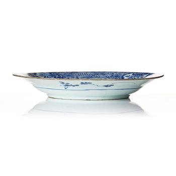 Fat, porslin. Qingdynastin, Kangxi (1662-1722).