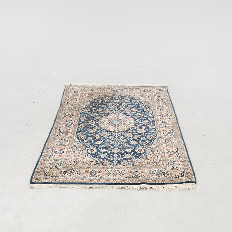 Oriental rug, antique, approximately 188x108 cm.