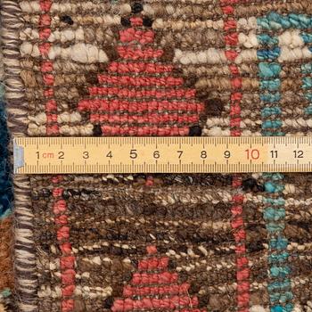 Carpet, Taimany, approx. 185 x 126 cm.