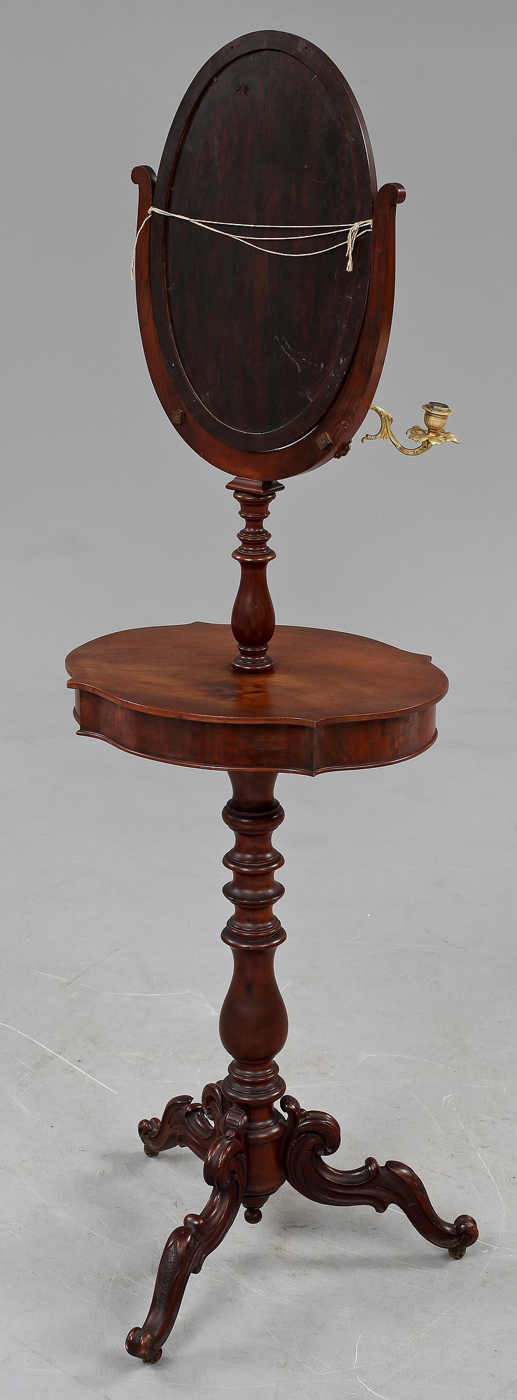 RAKSPEGEL, nyrokoko, 1800-talets andra hälft.