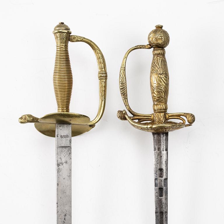 Värjor, 2 st. 17/1800-tal.