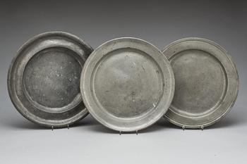 PARTI TENN, 7 delar, 17/1800-tal. Bl.a. Carl De Flon, Växjö 1795.