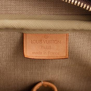 LOUIS VUITTON Deauville Bag.