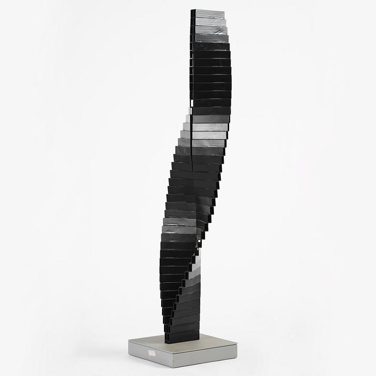 Arne Jones, "Yin-Yang II".