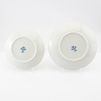 Marianne Westman, Service approx. 42 pcs "Mon Amie" Rörstrand, late 20th/early 21st century porcelain.