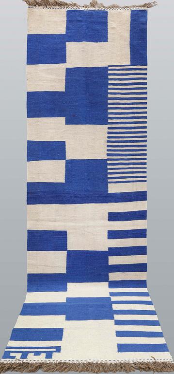 Gallerimatta, slätväv, ca 303 x 85 cm.