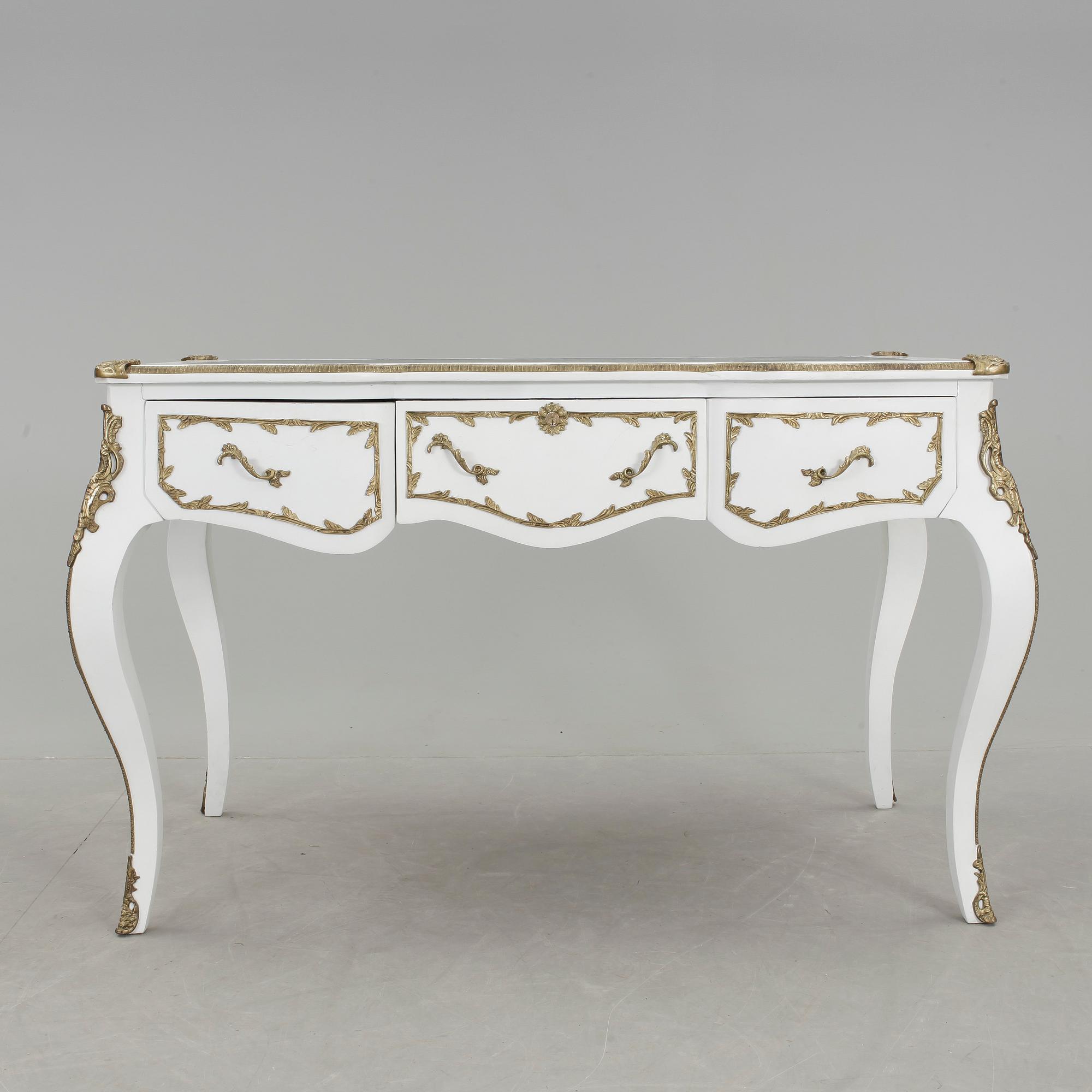 SKRIVBORD, Louis XVI-stil, 1900-talets första hälft.