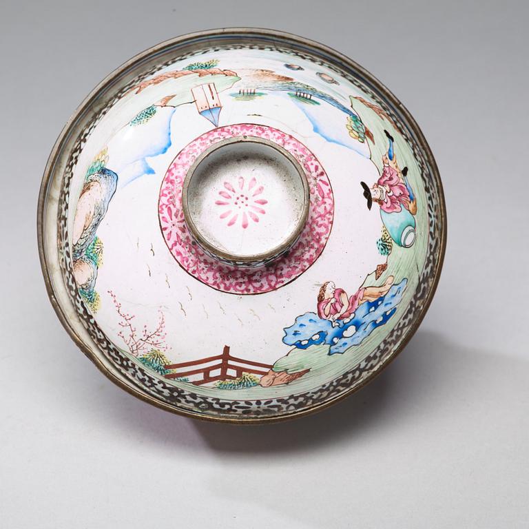 An enamelled 'European Subject' cup with cover, Qing dynasty, 18th Century.