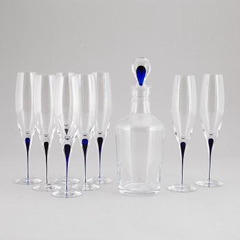 ERIKA LAGERBIELKE, champagneglas, åtta stycken samt karaff.  "Intermezzo", Orrefors.