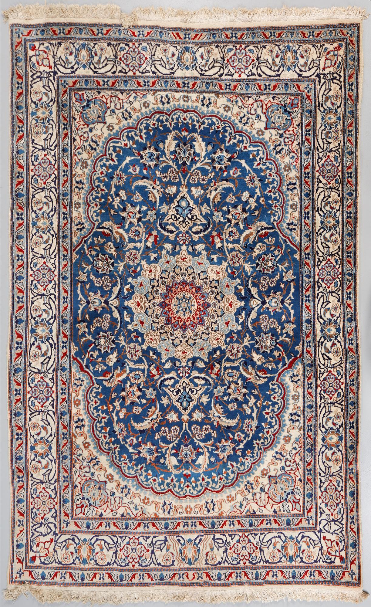 MATTA, Nain, modern tillverkning. Ca 280 x 196 cm.