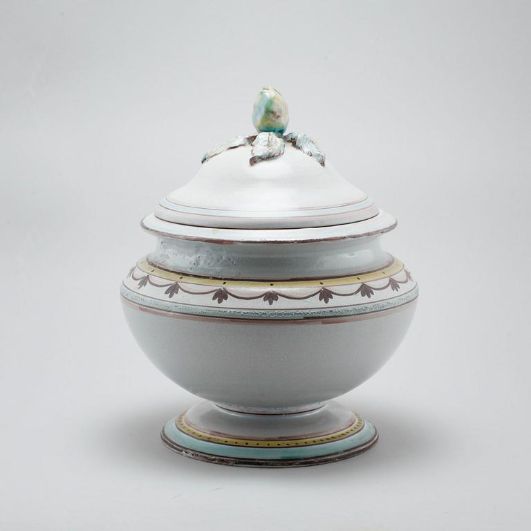 A unique earthenware soup terrine by GABRIEL BURMEISTER for Upsala Ekeby, dated 1921.