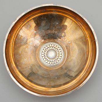 SKÅL, sterling silver, George Jensen, Danmark. Omkring 1900-talets mitt. Vikt ca 230 gram.