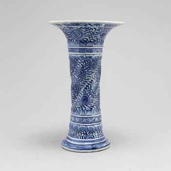 A moulded blue and white export trumpet vase, Qing dynasty, 18th century.