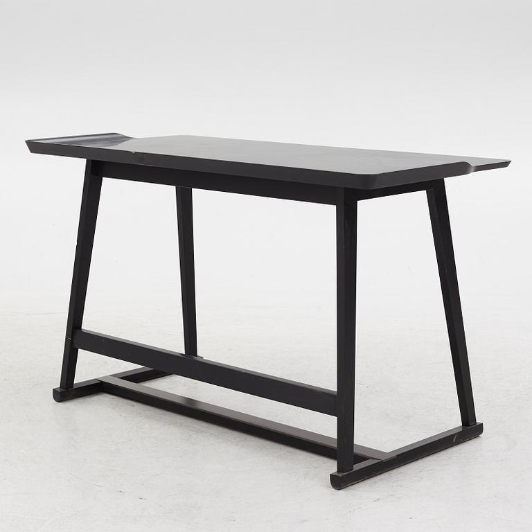 Antonio Citterio, a 'Recepio 14' desk, Maxalto.