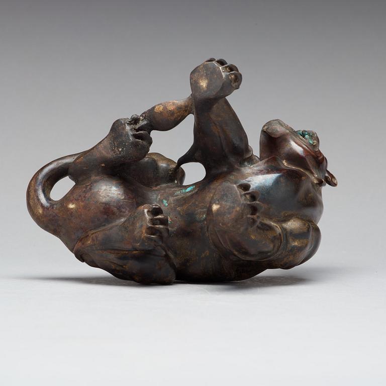 FIGURIN, brons. Mytologiskt djur, 1600-tal.