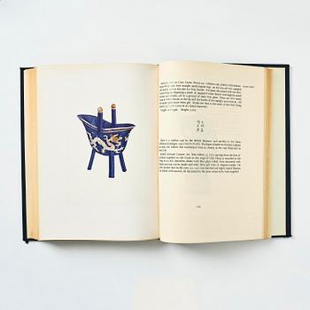 R.L. Hobson: A Catalogue of Chinese Pottery and Porcelain in the Collection of Sir Percival David.