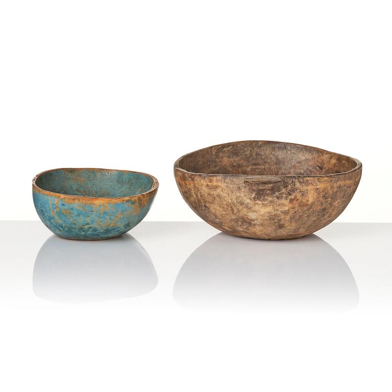 A Swedish folk art 'Ölbolle' drinking vessel and bowl, 18th/19th century.