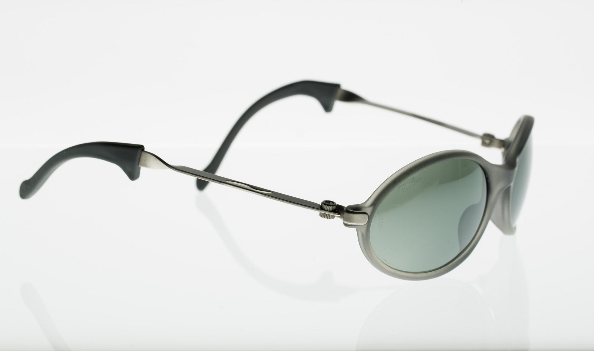 SOLGLASÖGON, Ray Ban.