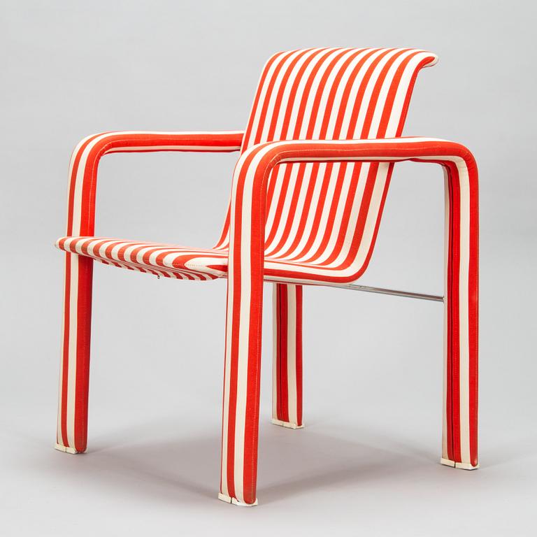 Antti Nurmesniemi, a 1980s armchair for Artek.