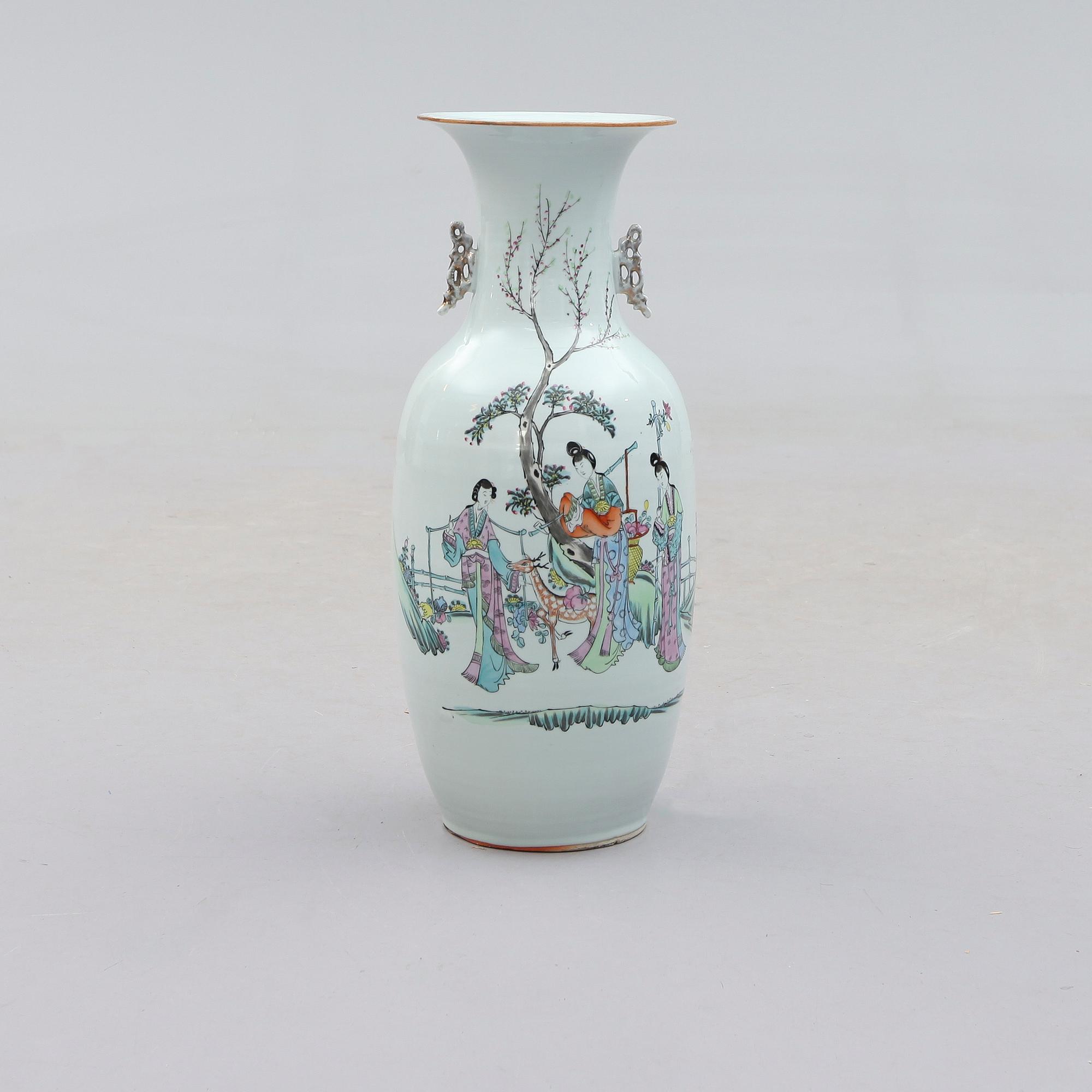 GOLVVAS, porslin, Kina, 1800-/1900-tal.