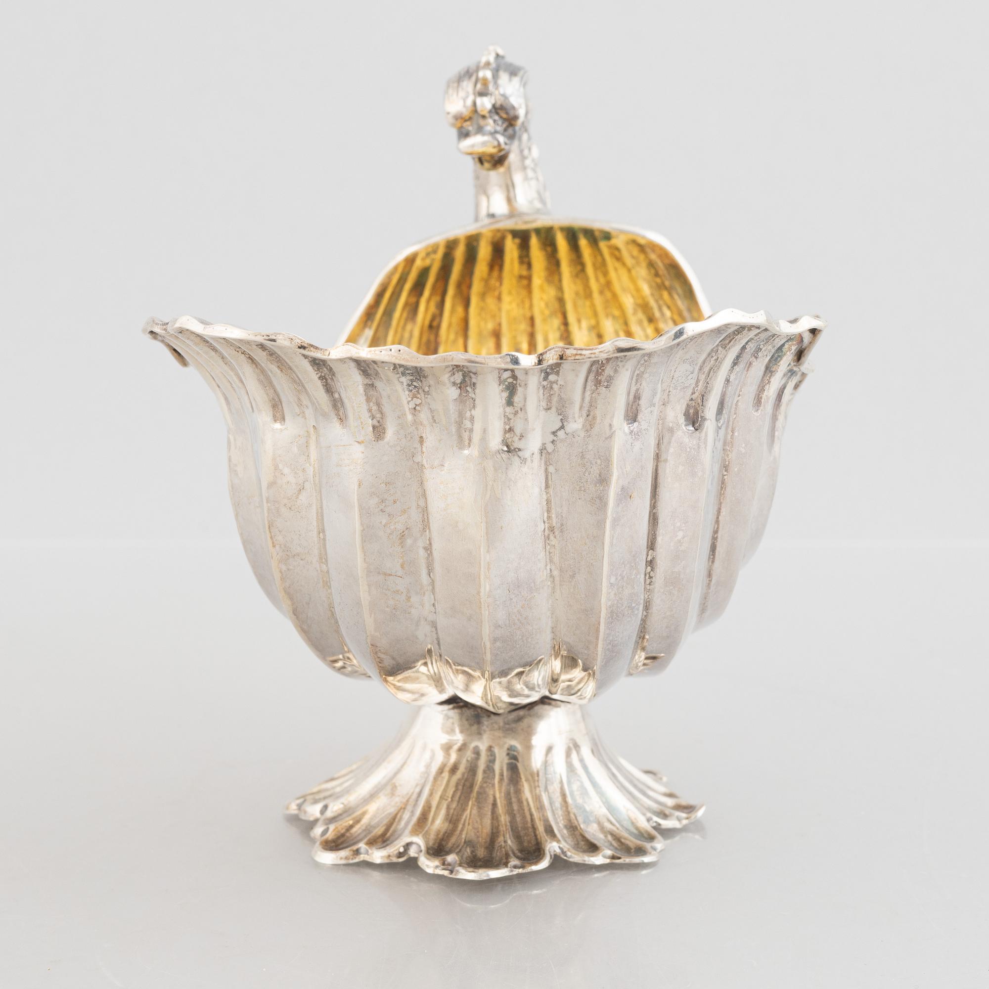 Snäckskål på fot, sterlingsilver, 1900-tal.