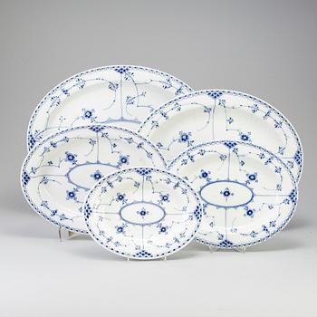 SERVIS, 79 delar, porslin, "Musselmalet" Kunglig Dansk.