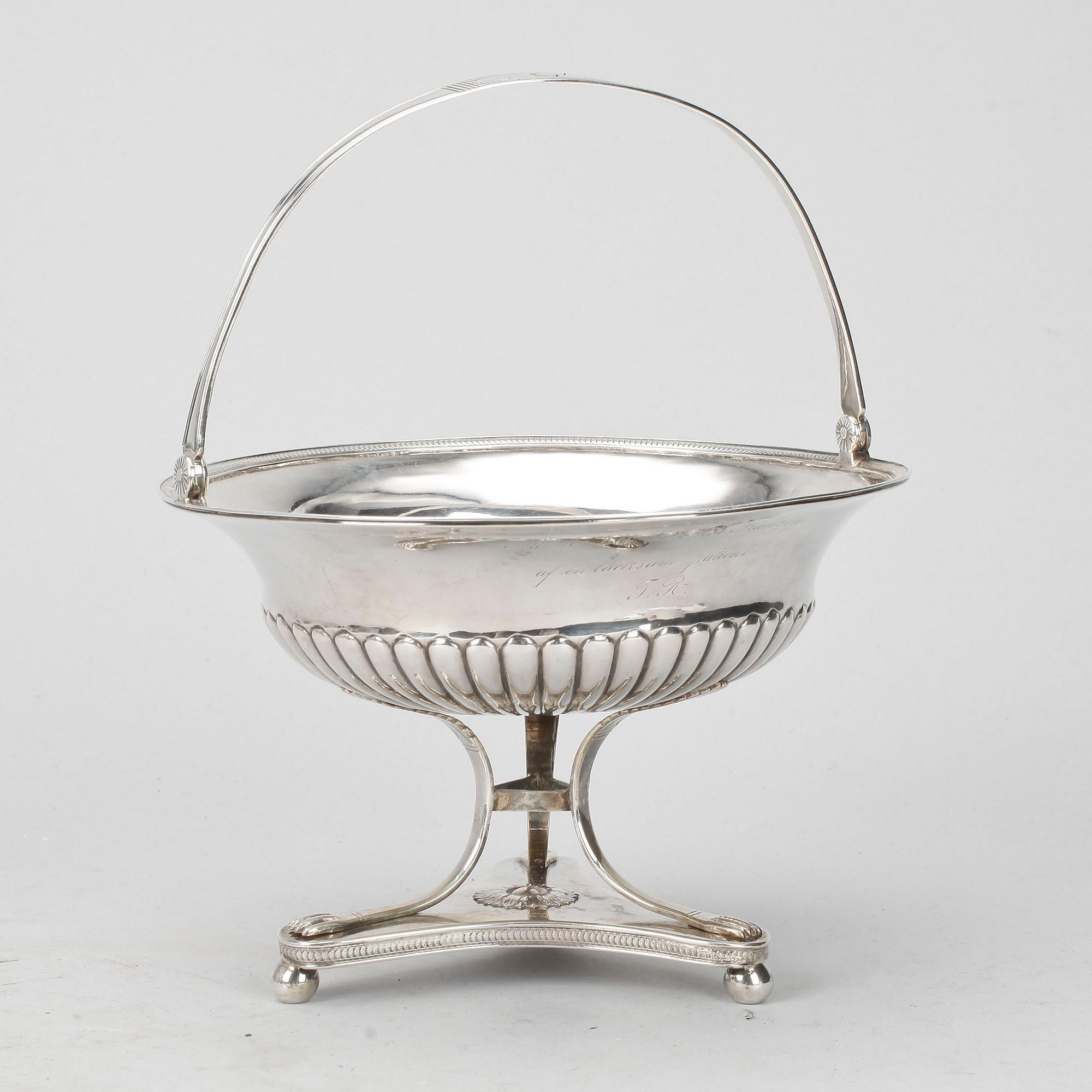 SOCKERSKÅL, silver, Johan F Carlsson, Norrköping, 1837. Vikt ca 368 g.