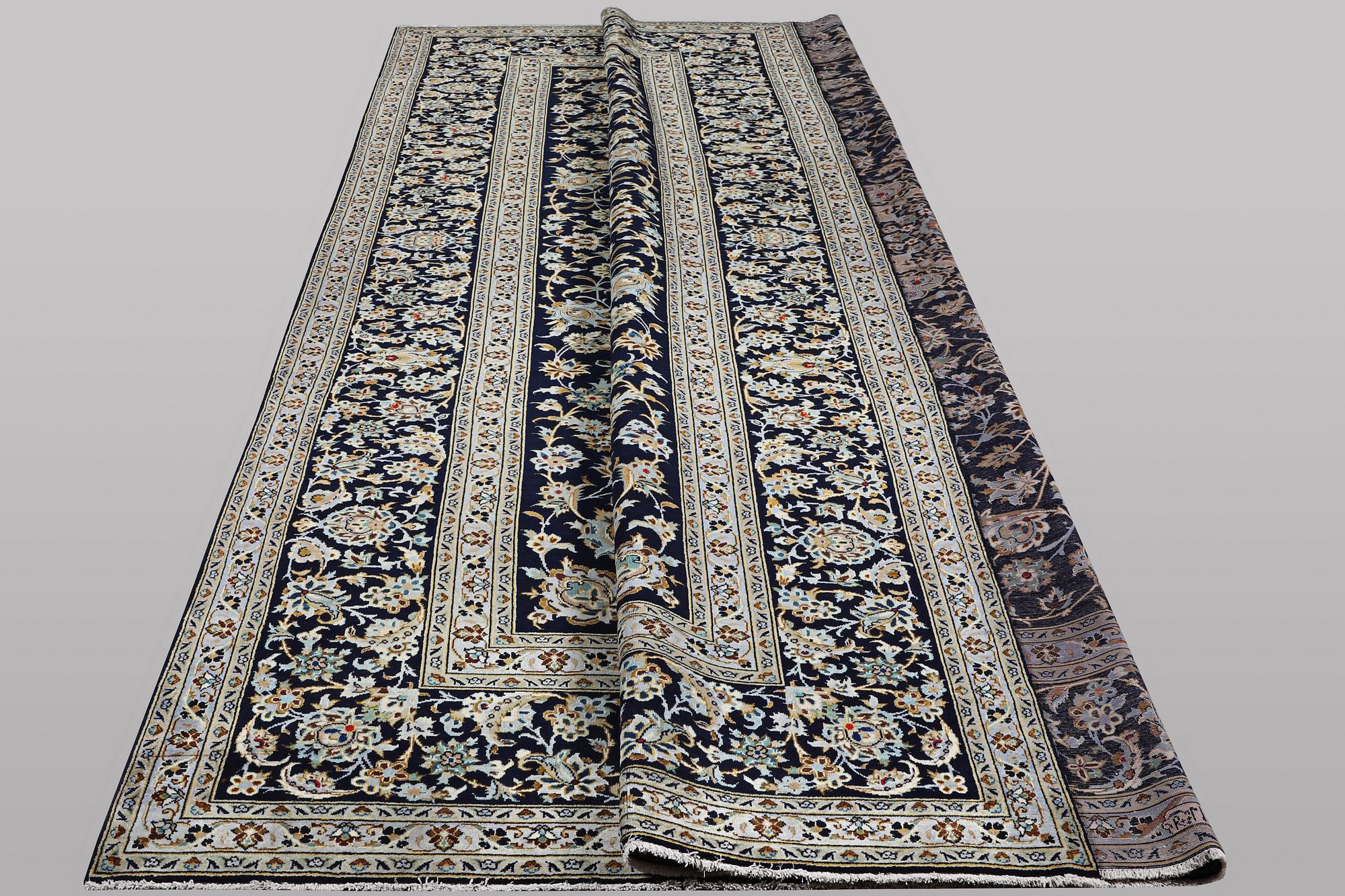 A carpet, Kashan, ca 413 x 312 cm.