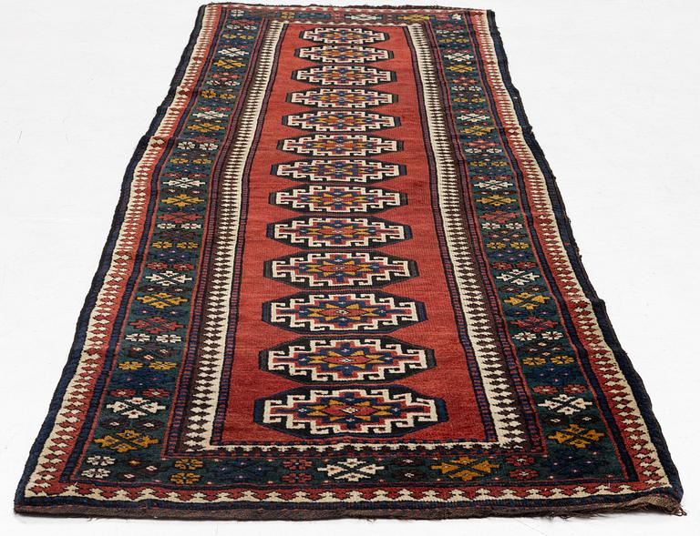An antique Kelardasht runner, c. 305 x 105 cm.