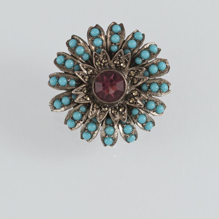 BROSCH, silver med lila och turkost glas samt markasiter, importstämplad, 1900-talets mitt. Vikt 9.0 g.