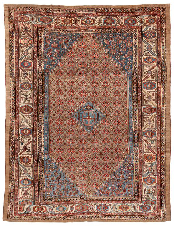 A Bakshaish carpet, Northwest Persia, c. 456 x 343 cm.