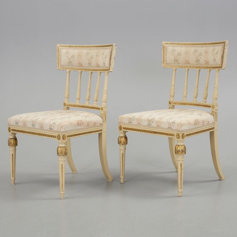 STOLAR, ett par, sengustavianska, omkring år 1800.
