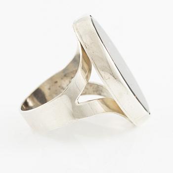 Jan-Christer Lundqvist, ring, silver med porfyr (Svart Rännås), Skövde.
