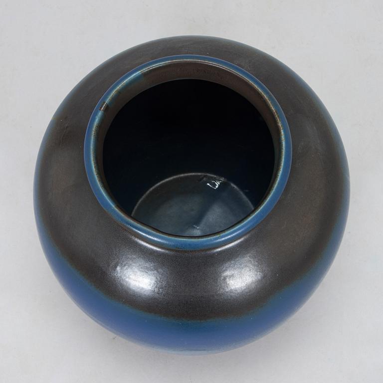 A mid-20th century ceramic floor vase, Arabia Finland.