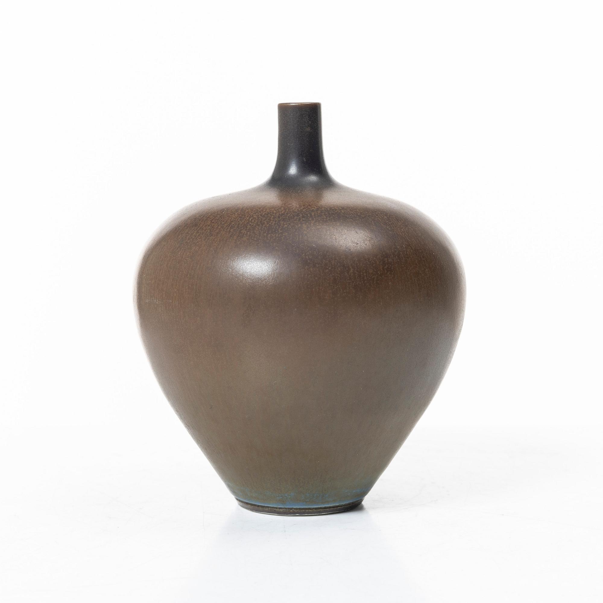 Berndt Friberg, vas och skål, stengods, Gustavsbergs Studio 1965 och 1968.