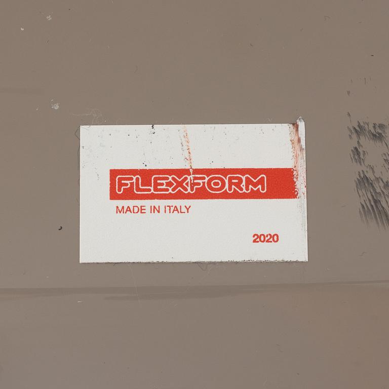 Antonio Citterio, dining table "Zefiro", Flexform, Italy, contemporary.