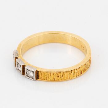 BJÖRN WECKSTRÖM, ring "Timanttikihla" 18K guld med briljantslipade diamanter. Lapponia.