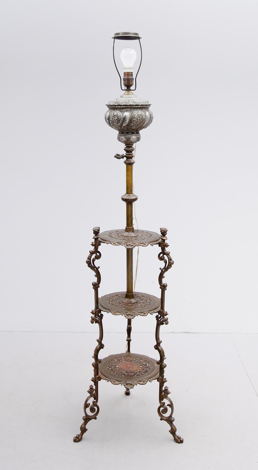 GOLVFOTOGENLAMPA, vitmetall, 1800-talets slut.