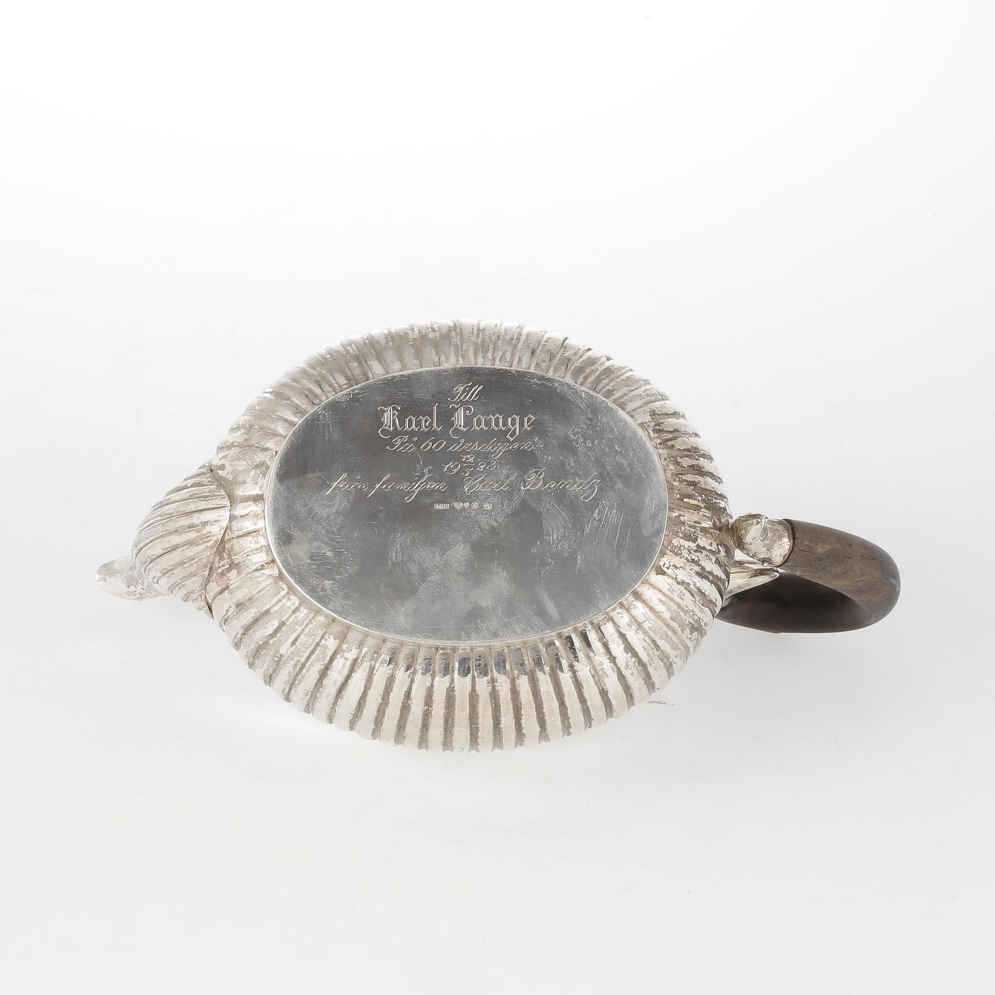 PARTI SILVER, 3 delar, bl.a A.G. Dufva, Stockholm, 1923. Total vikt inkl del med trähandtag ca 1383 gram.