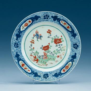 TALLRIK, porslin. Qing dynastin, Kangxi (1662-1722).