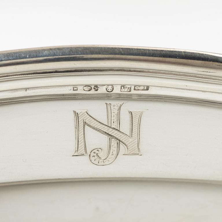 A pair of silver dishes, import mark of CG Hallberg, Stockholm/Malmö 1923.