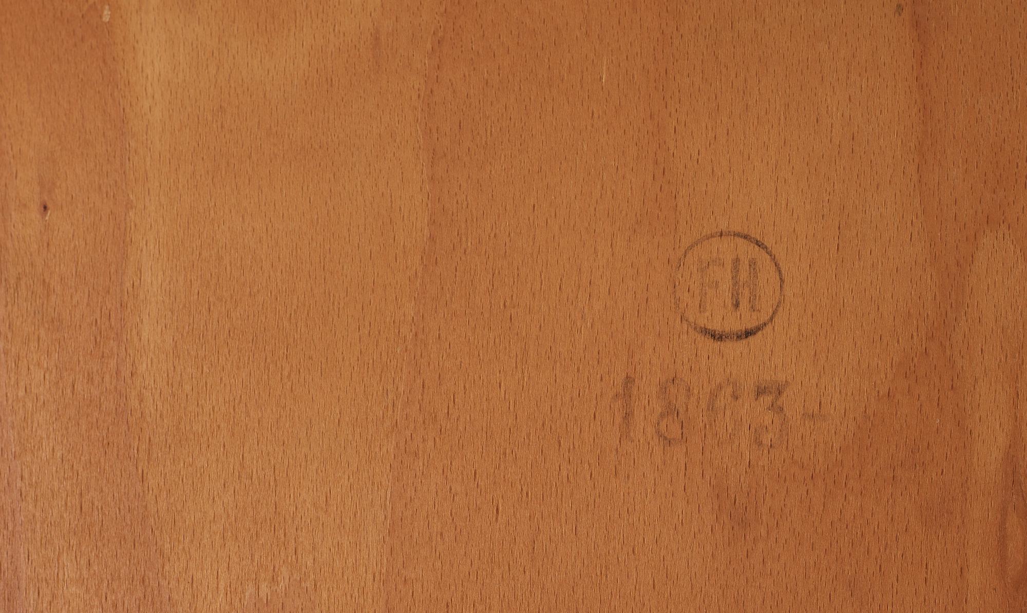 KARMSTOLAR, ett par, "Ax-stolen", Peter Hvidt & Orla Molgaard Nielsen, Fritz Hansen.