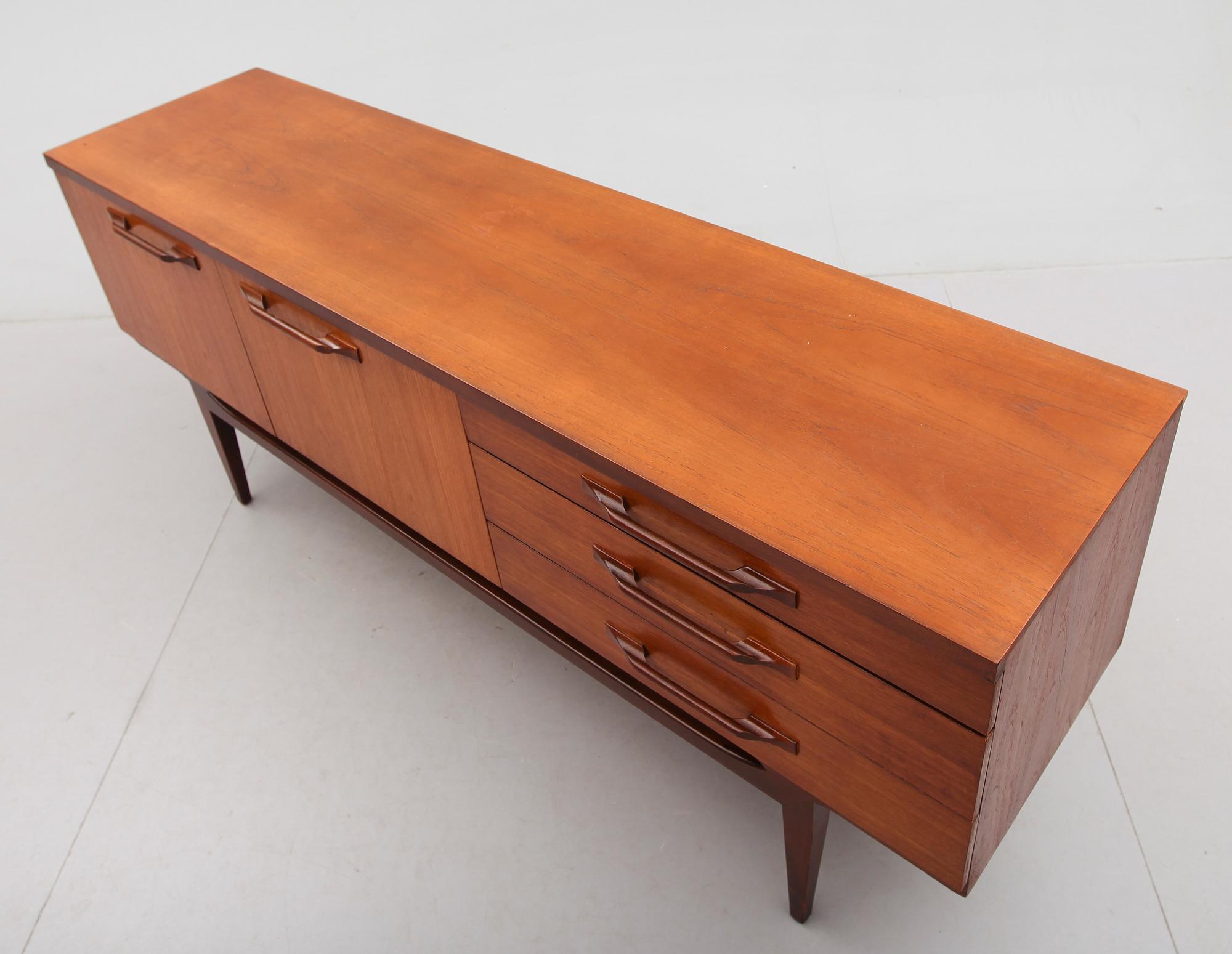 SIDEBOARD, 1900-talets andra hälft.